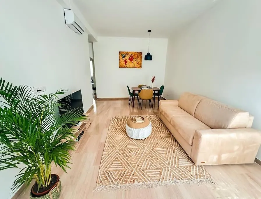 Ophelia Apartment location